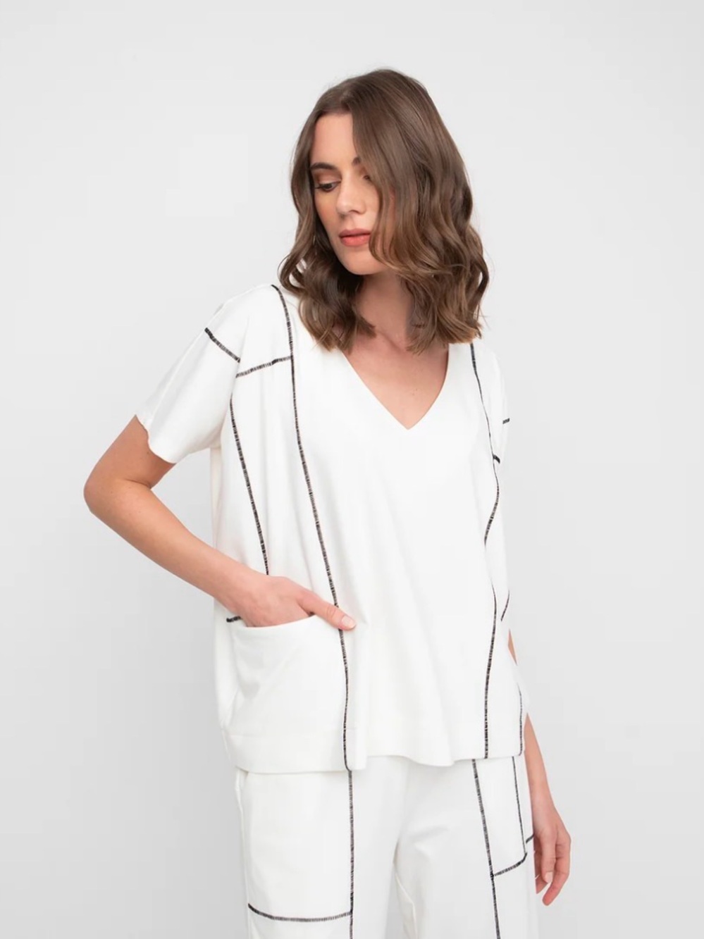 Ozai N Ku Lines White Tee Short Small